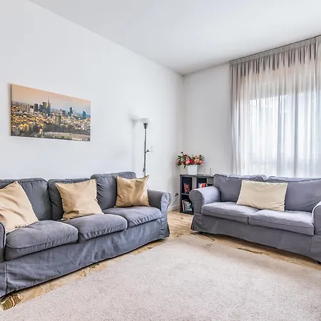 Апартаменты - Brand New 4 Pax Life & The Giulio Cesare 5