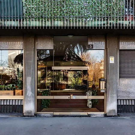דירה - Brand New 4 Pax Life & The Giulio Cesare 5 *